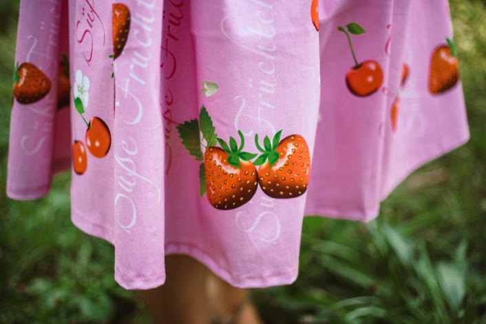 Ausschnitt „Süße Früchtchen“ Rock