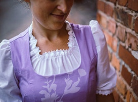 Bluse zum Kraut-Rock-Modell „Schachblume“